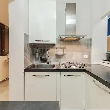 Trilocale Navigli Apartman *