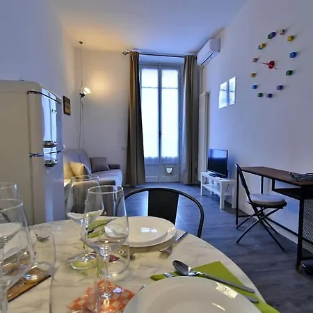 The Navgl, Downtown Milano! Milano