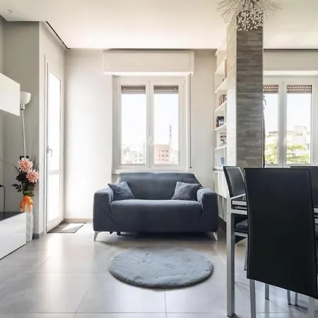 Luxury In Prada District Near Mm Brenta & Center - Ideal For Business Profiles * Milan