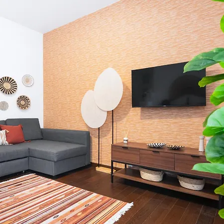 Easylife - Strategic In Washington Apartment