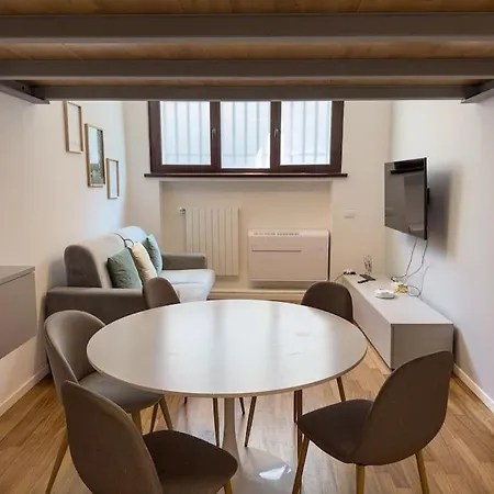 Brunacci Suite, 5 Min To Navigli Milan