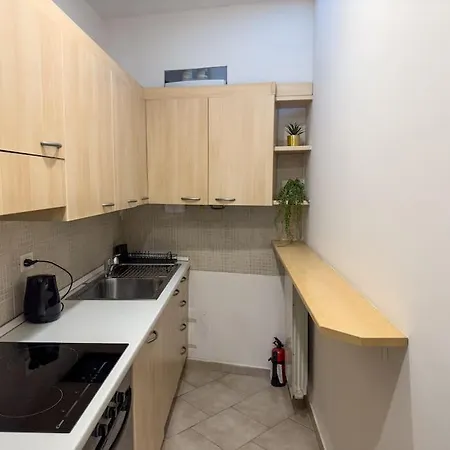 Apartment Brunacci Suite, 5 Min To Navigli Milan