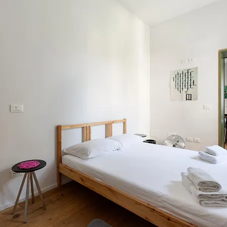 Abbiategrasso M2 With Balconies Appartamento