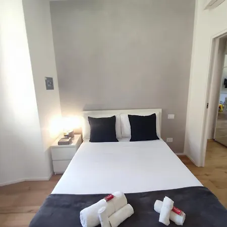 Apartment Regina In Porta Lodovica - Wifi E Breakfast Box