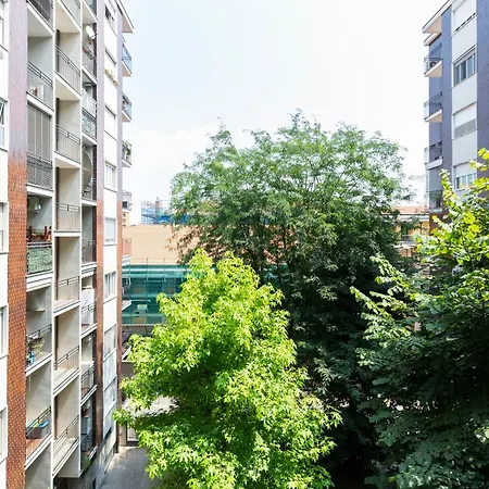 Trendy Corner - Fashion District Apartment *