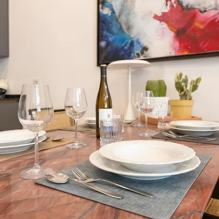 Loft Luxury Design- With 2 Bedrooms -wifi Ultra-5min Metro Milano