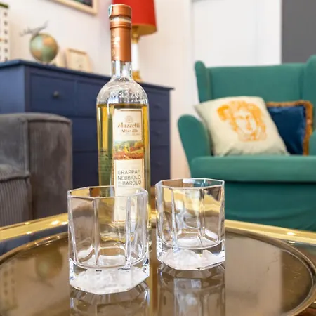Daire Loft Luxury Design- With 2 Bedrooms -wifi Ultra-5min Metro *