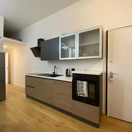 Modern 3 Bedrooms Milan