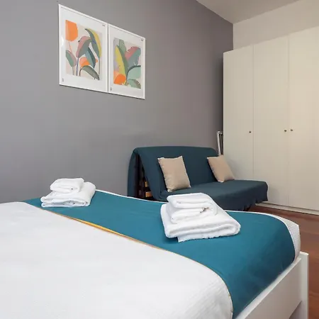 Xenia - Renovated Two-room In Fiera Area Milaan