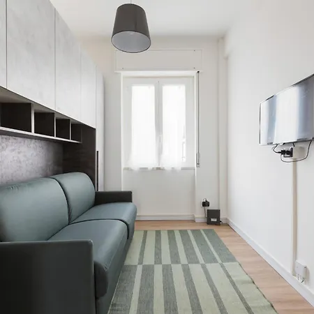 Guesthost - Corso Lodi Modern With Balcony