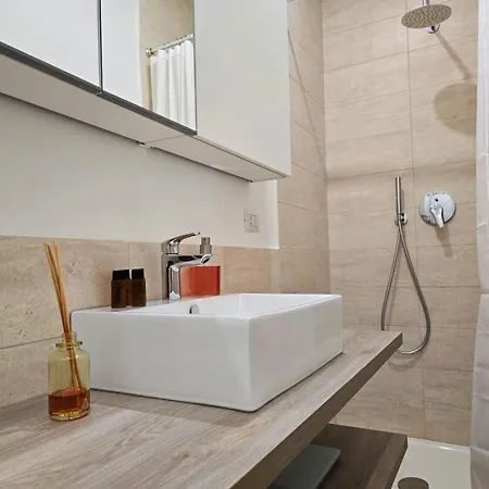 Apartment Yr - Tibaldi