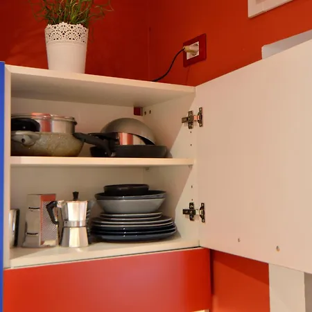 Bellissimo Mini Deluxe Di Design E A Tema Inghiterra - Potente Wi-fi Ottimo Il Collegamento Con Aeroporto Di Malpensa E Rho Fiera, Vicino A 3 Linee Metropolitane Apartment *