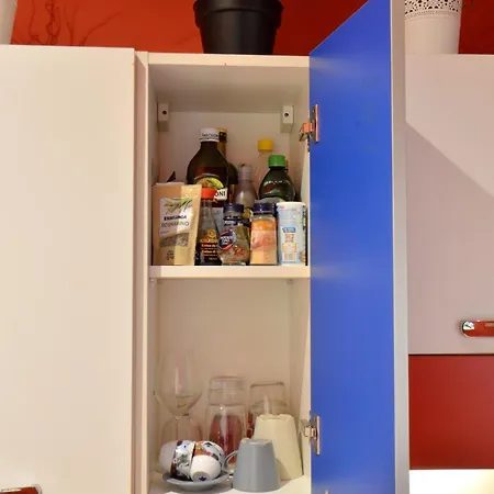 Apartment Bellissimo Mini Deluxe Di Design E A Tema Inghiterra - Potente Wi-fi Ottimo Il Collegamento Con Aeroporto Di Malpensa E Rho Fiera, Vicino A 3 Linee Metropolitane Milan