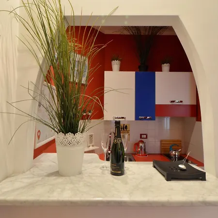 Apartment Bellissimo Mini Deluxe Di Design E A Tema Inghiterra - Potente Wi-fi Ottimo Il Collegamento Con Aeroporto Di Malpensa E Rho Fiera, Vicino A 3 Linee Metropolitane *