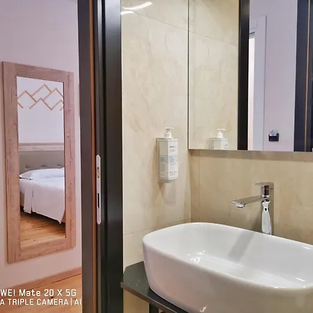 Station Group - Via Ponte Seveso 18 Maison d'hôtes Milan