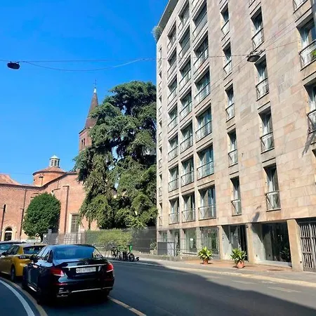 Relstay - Montenapoleone Apartmán Milán