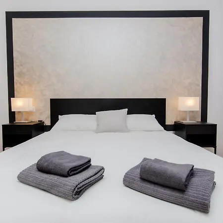 Silver Homestay *