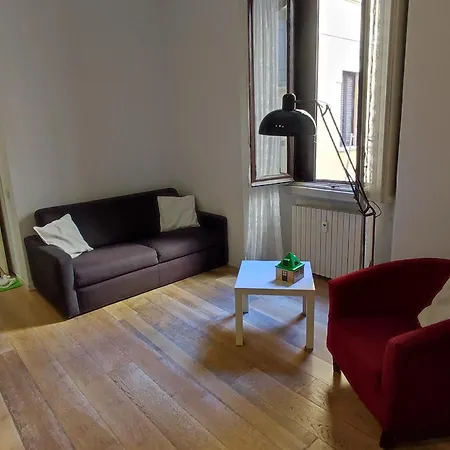 Maria Homes -vitruvio 42 ميلان