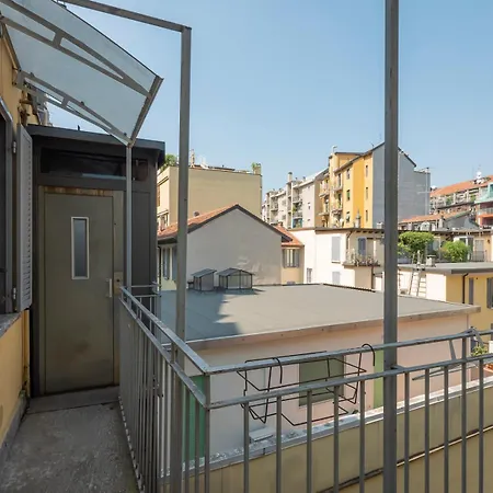 Canonica Charming Milan