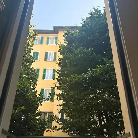 Divini Gae Aulenti Apartment Milan