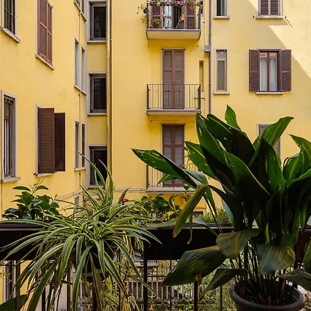 Milano Central Apartment Daire *