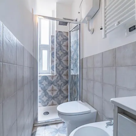Apartament Completo A Isola - Cinque Minuti Da Porta Garibaldi