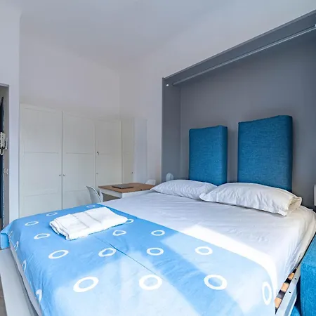 Completo A Isola - Cinque Minuti Da Porta Garibaldi Apartament