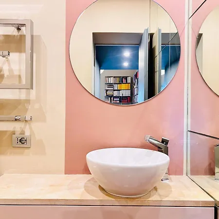 Apartment Homeby, Casa Canonica Charming In Arco Della Pace Milan