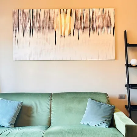 Homeby, Casa Canonica Charming In Arco Della Pace Apartment Milan