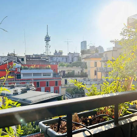 Homeby, Casa Canonica Charming In Arco Della Pace Milan