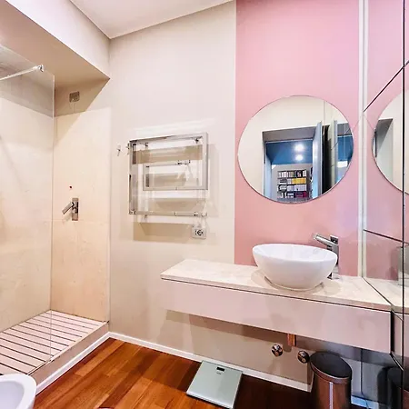 Apartment Homeby, Casa Canonica Charming In Arco Della Pace Milan