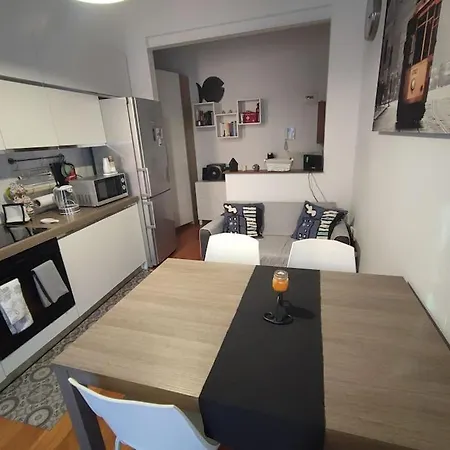 Esplora Comodamente E Poi Riposa Tranquillo * Milan