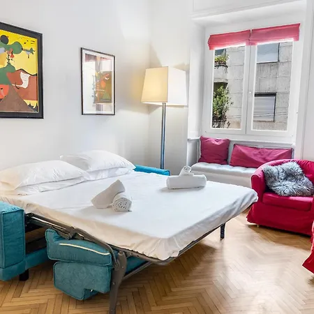 Tra Via Brera E Via Spiga, Deluxe *