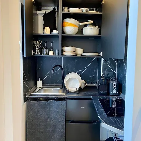 Moderno Ed Elegante Loft Con Balcone *