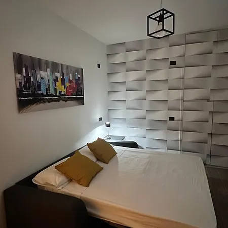 Moderno Ed Elegante Loft Con Balcone * Милан