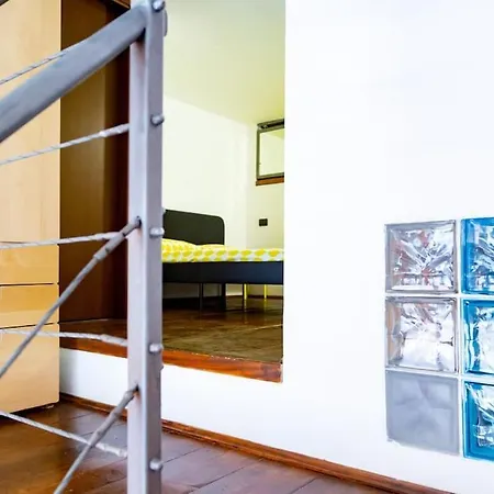 2 Min Da Porta Genova - Elegante Bilocale Milán