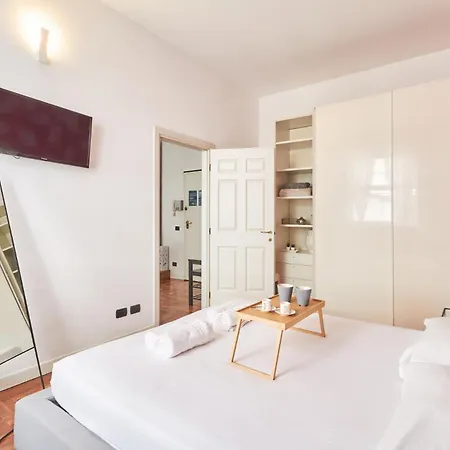 Apartment Easylife - Raffinato In Duomo Milan