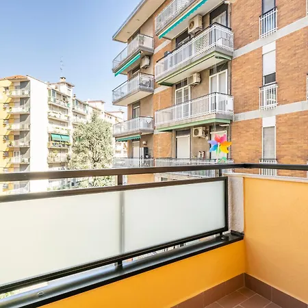 Forlanini M4 Modern With Balconies Daire Milano