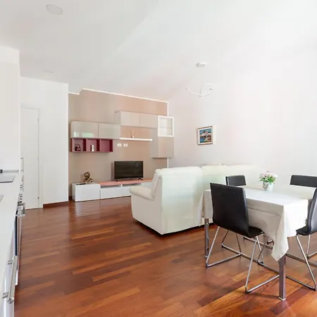 Apartment Lorenteggio Gelsomini Cozy