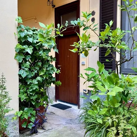 아파트 Walk To Duomo, Loft Near Metro, M4 Linate 2min Walk 밀라노