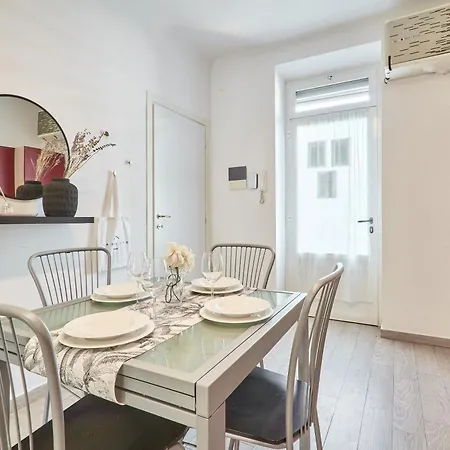 Easylife - Comfort E Relax In Porta Venezia Daire