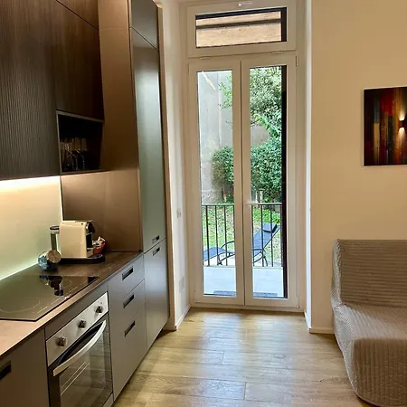 Lr Deluxe - Porta Venezia - Bilocale Con Giardino Privato 公寓 *