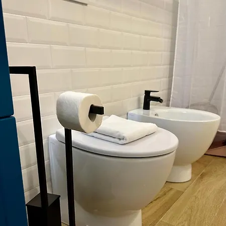 Lr Deluxe - Porta Venezia - Bilocale Con Giardino Privato *