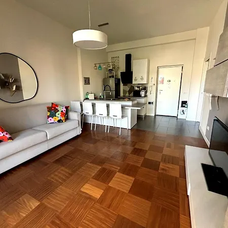 La Bella Milano-les Nubles Sabotino Mailand