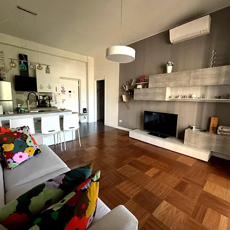 La Bella Milano-les Nubles Sabotino * Mailand