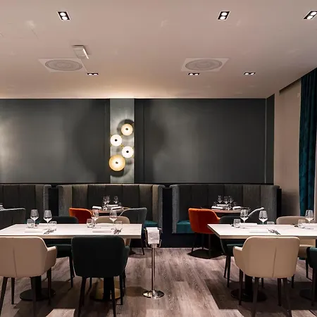 Atahotel Quark 酒店 4*