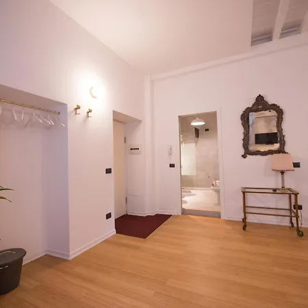 Appartement Small 5 Min To The Metro