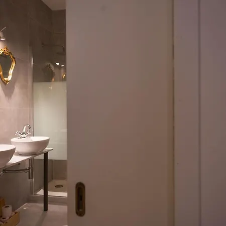 Appartement Small 5 Min To The Metro