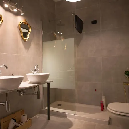 Small 5 Min To The Metro Appartement *