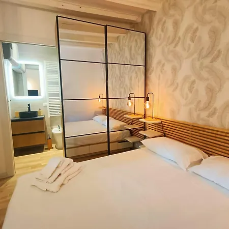 Yr - Ticinese * Milaan